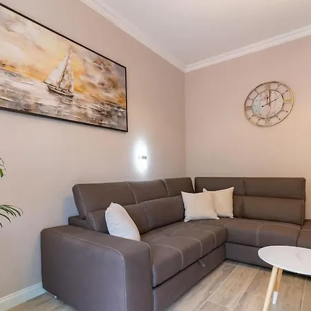 公寓 Victor Free Private Parking 圣雷默